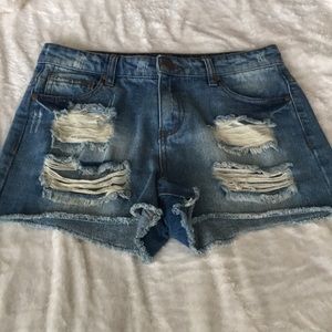 Blue distressed short